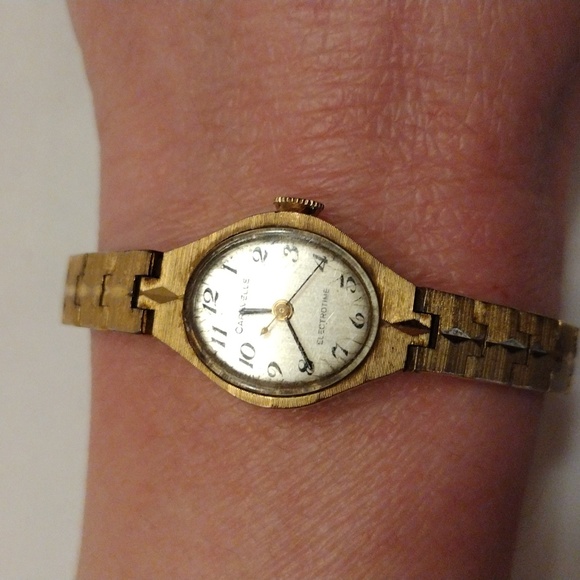 Vintage Caravelle Electrotime N7 Gold Swiss Women's Watch! - Picture 2 of 11